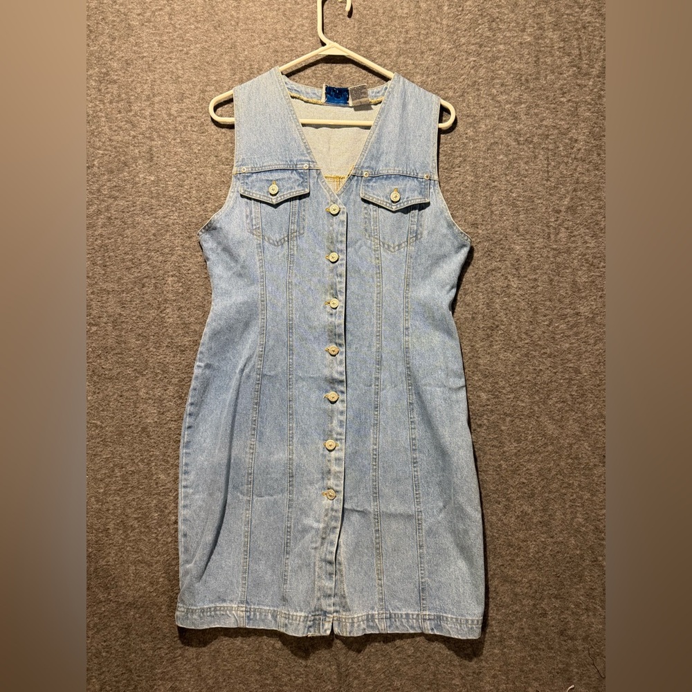 True Blue Vtg Denim Dress Women’s L blue button up knee length western concert